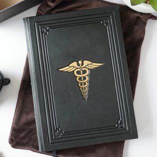 Шкіряний щоденник A5 &laquo;Медичний&raquo; &mdash; ручна робота ILAF ILAF A5 Медичний фото